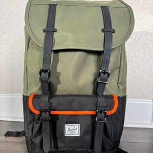 Herschel Little America™ Backpack Pro - Ivy Green/Black/Shocking Orange